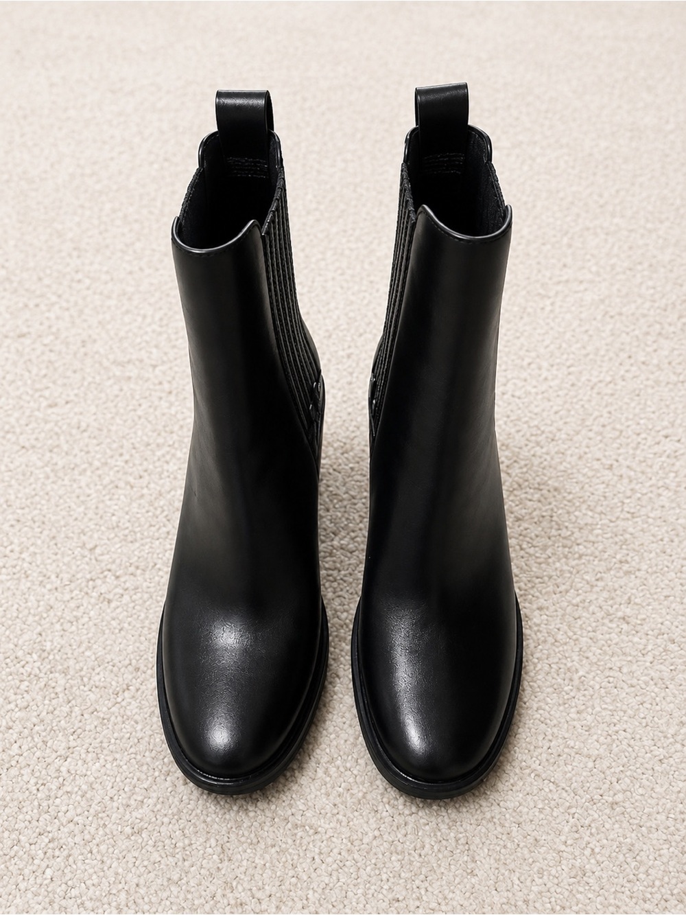 NWOT- Tory Burch T Chelsea Heeled Black Leather Ankle Boots 7.5